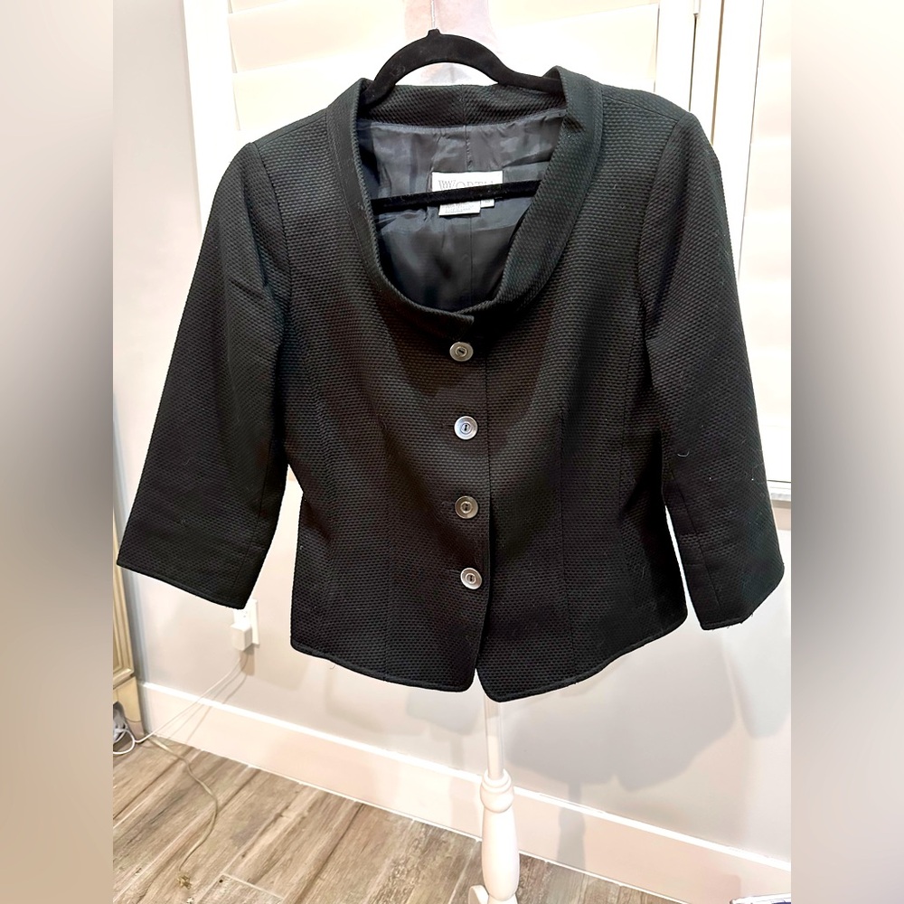 WORTH Black Cotton Piqué short lined jacket size 10 with 4 button front closure
